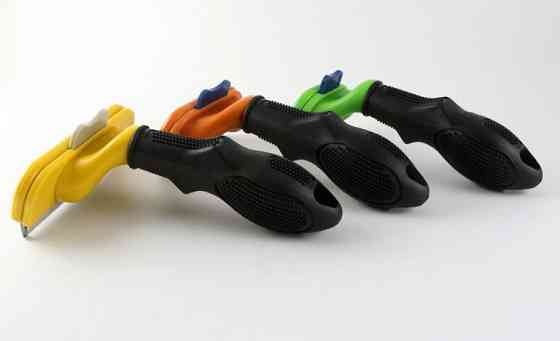 Фурминатор с кнопкой Pet Comb 10 см (размер L) для расчесывания шерсти кошек и собак Киев