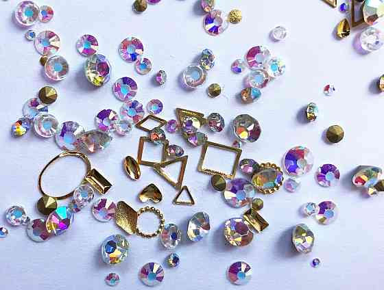 Стрази Swarovski мікс різні розміри та форми + формочки різних форм (1400 шт.) АВ — веселі. Київ