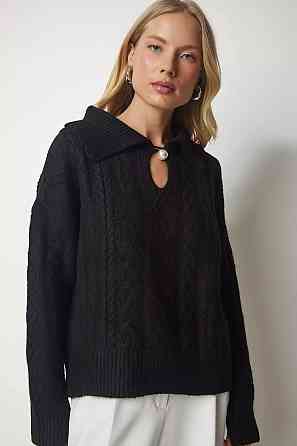 Жіночий базовий оверсайз светр з коміром та бусинкою застібкою на горловині машинна вʼязка Одеса