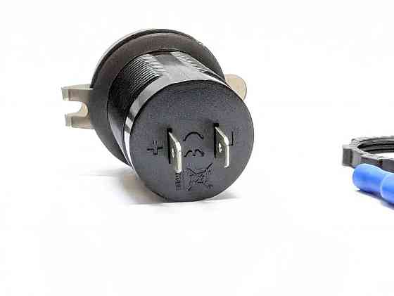 Гніздо прикурювача P11B USB QC 3,0 вольтметр/амперметр врізне з кришкою та синьою підсвіткою 12/24V Харків