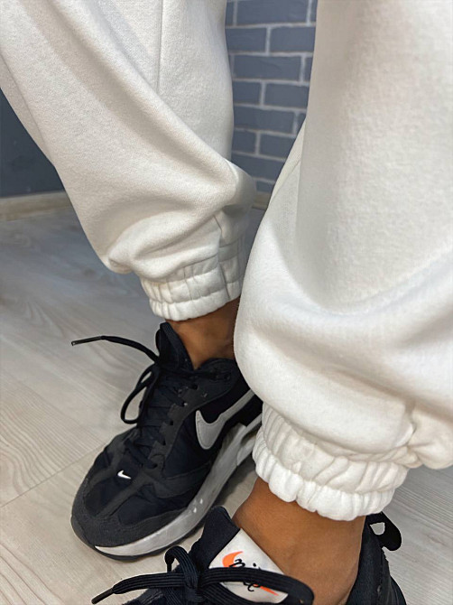 Костюм женский Quzen 493-497 укороченное худи с капюшоном MOOD брюки резинка утепленный белый, белый, L Киев - изображение 7