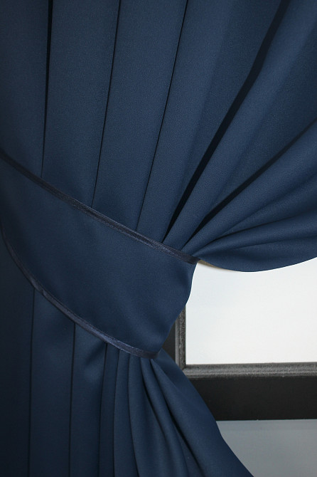 Комплект штор коротких VR-Textil Блэкаут Midnight № 1164ш Темно-синий 140х170 см 2 шт (35-0011) Киев - изображение 3