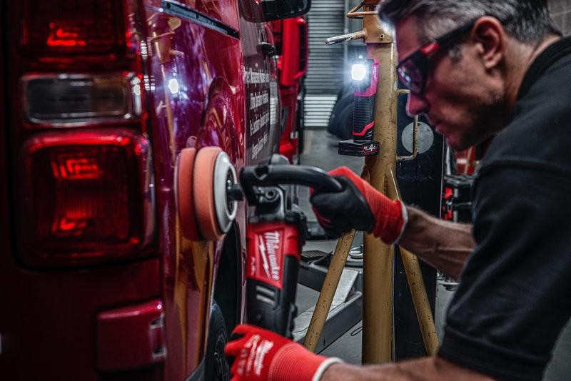Акумуляторний ліхтар для підбору кольору MILWAUKEE M12 CML-401 Одесса - изображение 8
