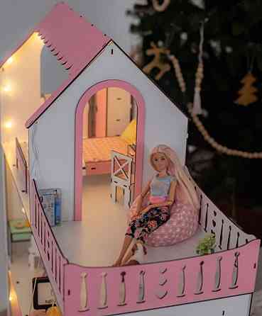 Ляльковий будинок з освітленням Кукольный Домик +подарок мебель Барби. Київ
