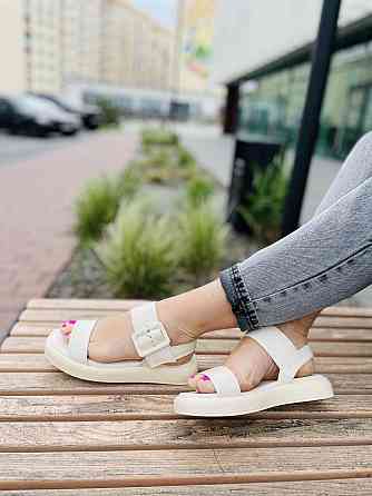 teona Босоніжки жіночі бежеві TEONA 286 літні з натуральної шкіри / Літнє взуття на низькому хо Коломыя