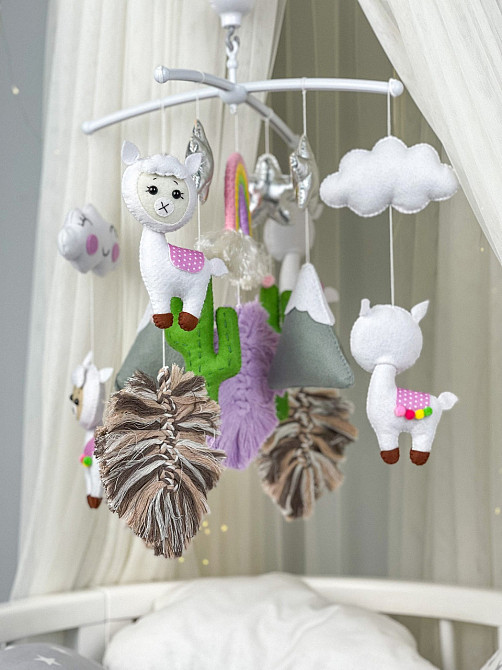 Дитячий мобіль на ліжечко для немовлят WooolyWool «Лама-бохо» Київ - фото 3