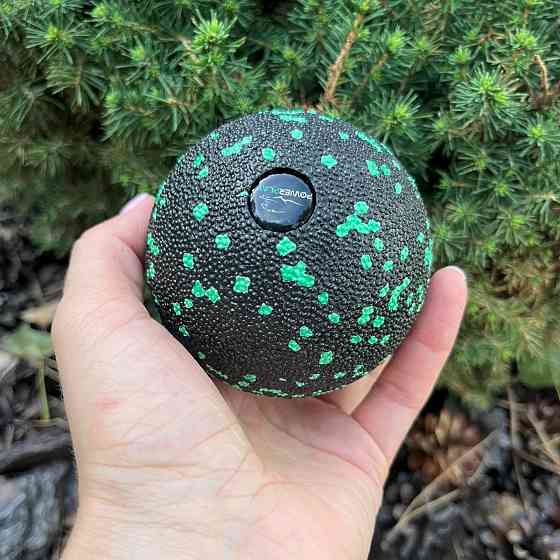 Масажний м'яч PowerPlay PP-4351 Epp Massage Ball (d10) Чорно/Зелений Каменское
