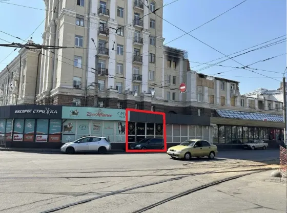 Площа Вокзальна. Павільйон з водою і каналізацією Дніпро