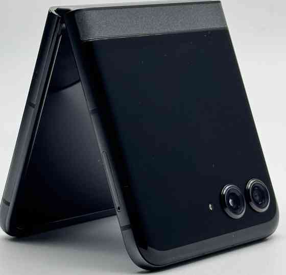 Смартфон Motorola Razr 2024 XT24553 8/256Gb. Киев