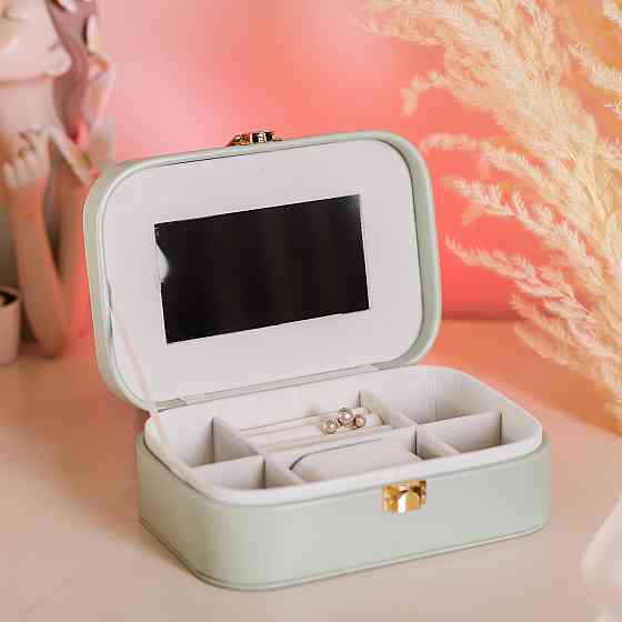 Yiwu Скринька для прикрас з еко шкіри 15×10×5 см із дзеркалом органайзер для ювелірних виробів Коломыя