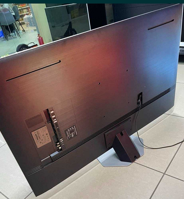 Телевизор Безрамный: 55