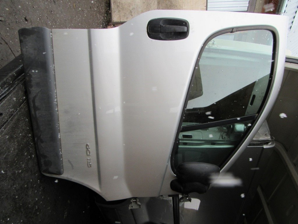 Двері передні Nissan Primastar 2001-2013 Ковель - изображение 10