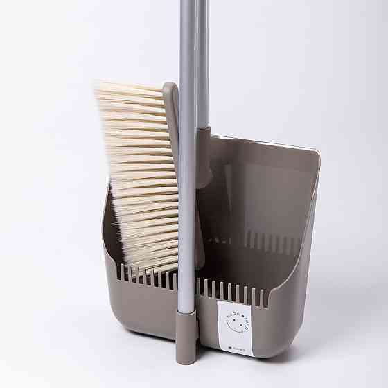 Веник і совок з довгою ручкою для прибирання сірої кольору Київ