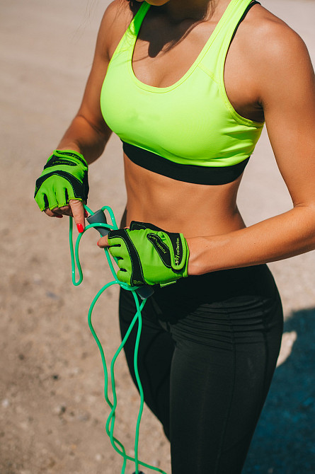 Скакалка PowerPlay 4204 Classic Jump Rope Зелена (2,7m.) Каменское - изображение 5