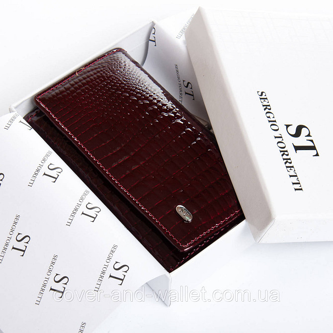 Бордовий лаковий маленький жіночий гаманець із монетницею ST Leather Київ - фото 8