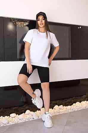 Базовая женская футболка 