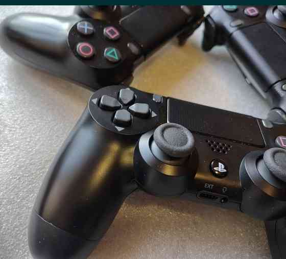 Джойстик Без торгу.
PS4 геймпади оригінали, DUALSHOCK 4 Киев