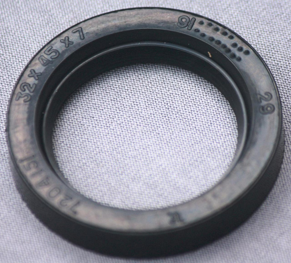 Сальник первичного вала МТ (32*45)I Мукачево - изображение 1