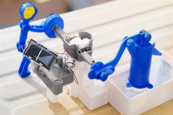 Набір для досліджень 4М Водяний насос на сонячній батареї (00-03425) Харків - фото 5