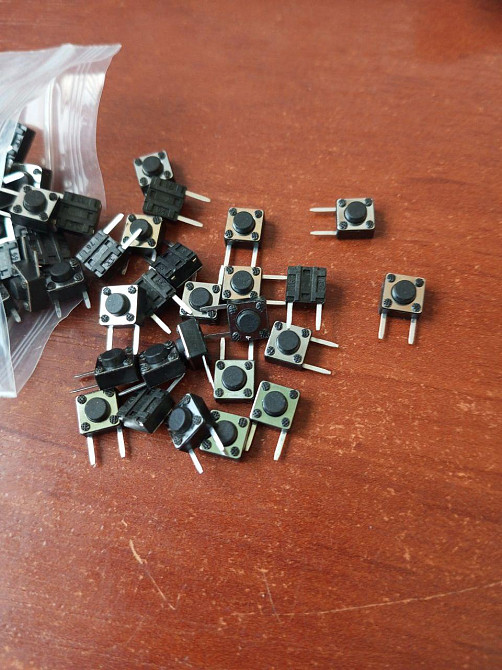 Тактова кнопка KFC-A06P2-4.3, OFF-(ON), 2pin, 6х6х4.3мм, чорна Полтава - фото 1