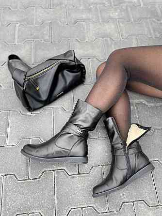 Напівчоботи жіночі ЭММА чорні натуральна шкіра з хутром висота 21 см обхват 29-32 см 40р. (2097 Коломия