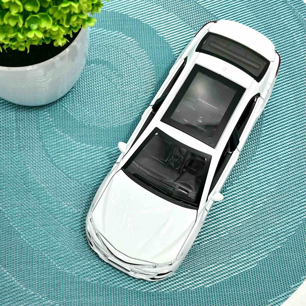 Машина Автосвит Тoyota Camry инерционная открывается дверь капот багажник 20 см Белая (AP-1787) Чернігів - фото 4
