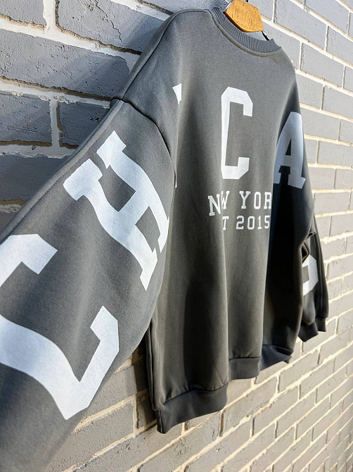 Свитшот женский DAVRAS 8174 оверсайз удлиненная надпись на спине CHICAGO утепленный на флисе one size серый, серый, one size Киев - изображение 11