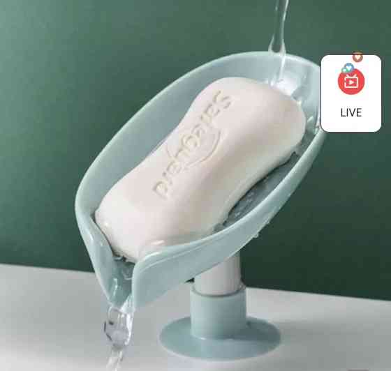 Мыльница для ванной на присоске, мыльница со сливом для воды, голубая, размер 9*11 см Киев