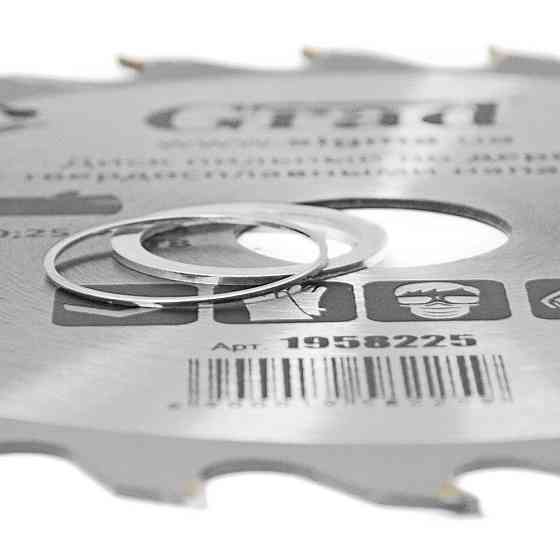 Диск пиляльний по дереву з твердосплавними напайками Ø200×32 (30; 25.4)×24Т, 7000об/хв GRAD (1958225) Рівне