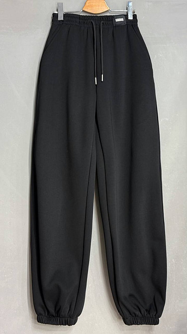 Брюки женские A-N 27068 спортивные джогеры с нашивкой на поясе черные, черный, S Киев - изображение 14