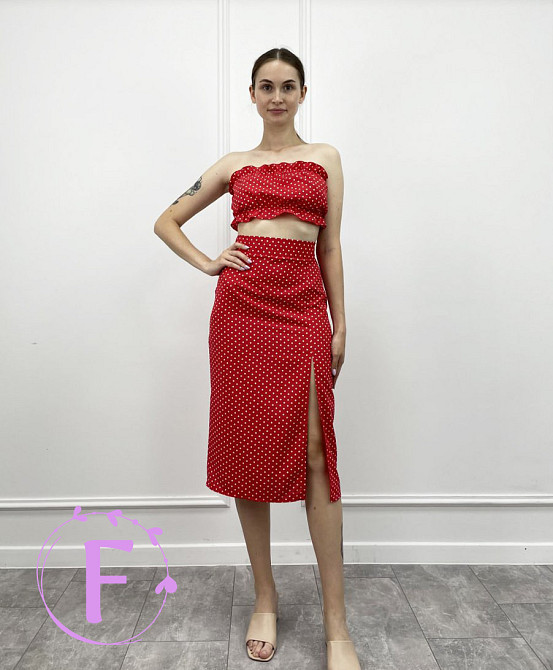 Летний женский топ с рюшами «Ruffie» 48, Червоний, В горошок Киев - изображение 1