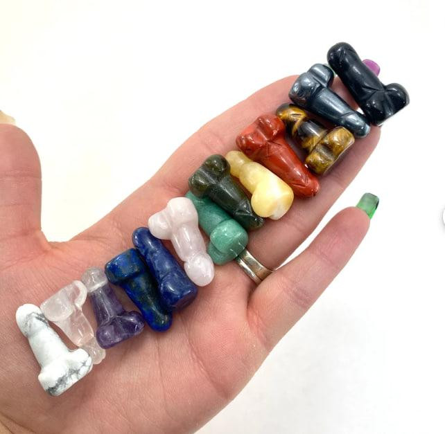 Мини фигурка из натурального черного обсидиана 3.8 мм. Натуральный камень черного обсидиана для меди Киев - изображение 3