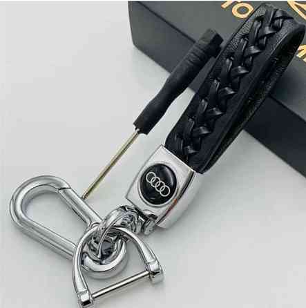 Брелок для ключів із карабіном Audi Луцк