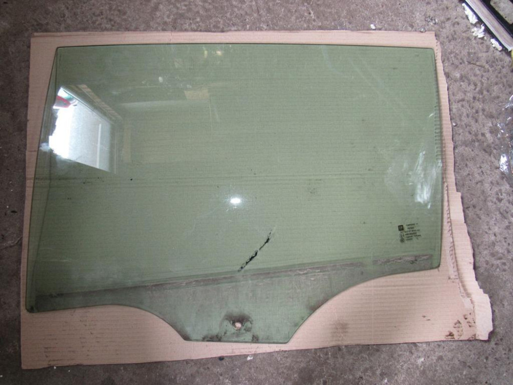 Скло задніх дверей Opel Insignia Sports Tourer 2009-2013 Ковель - фото 1