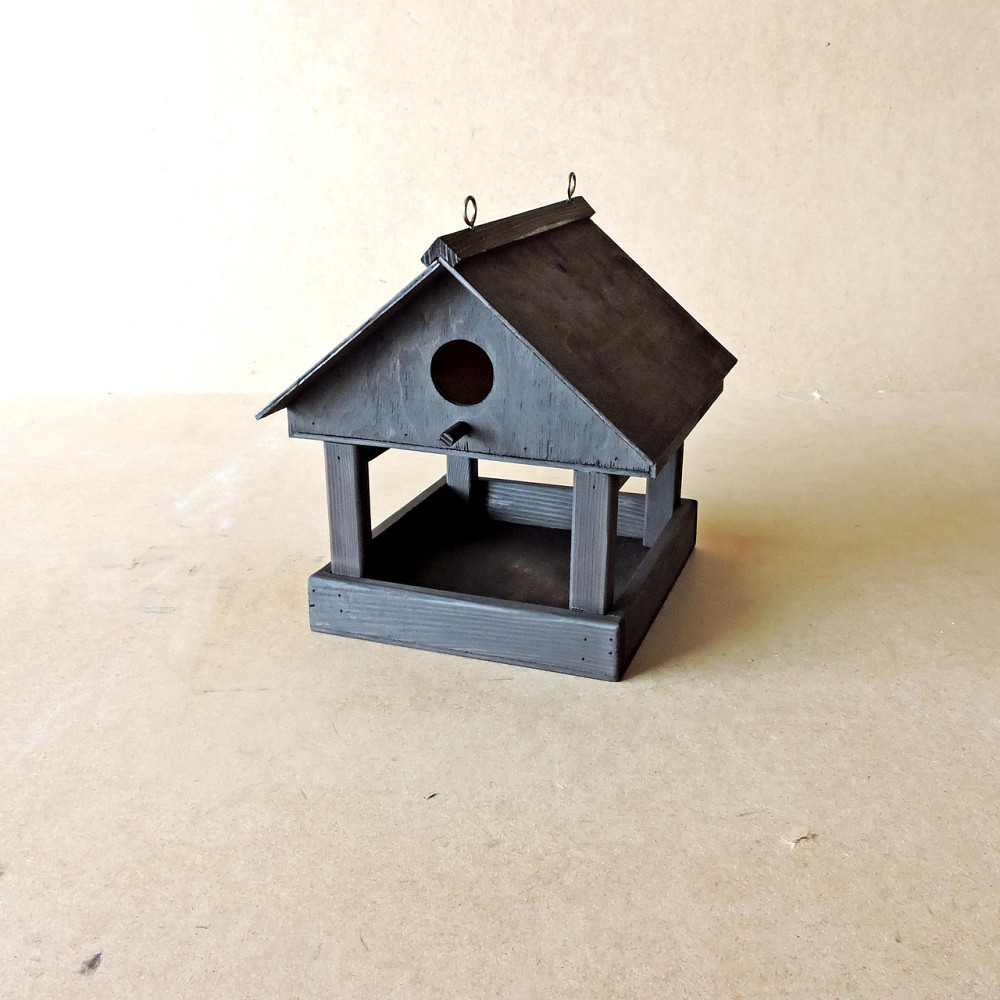 Кормушка со скворечником 