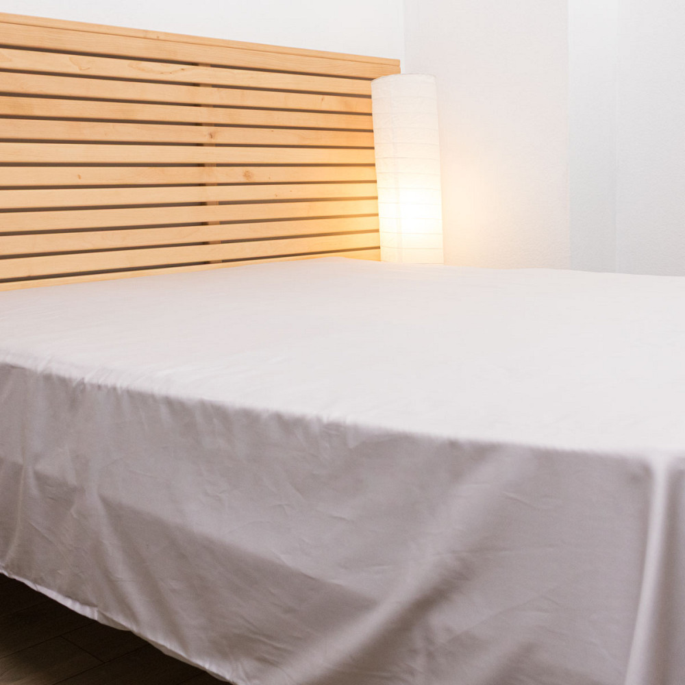 Евро комплект постельного белья Сатин Гладкий 135 г/м2 YouStar (Светло-серый) 2 х 50х70 Сумы - изображение 8