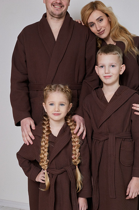 Халат детский вафельный Ideal Textile с капюшоном Коричневый (56860645) Черновцы - изображение 4