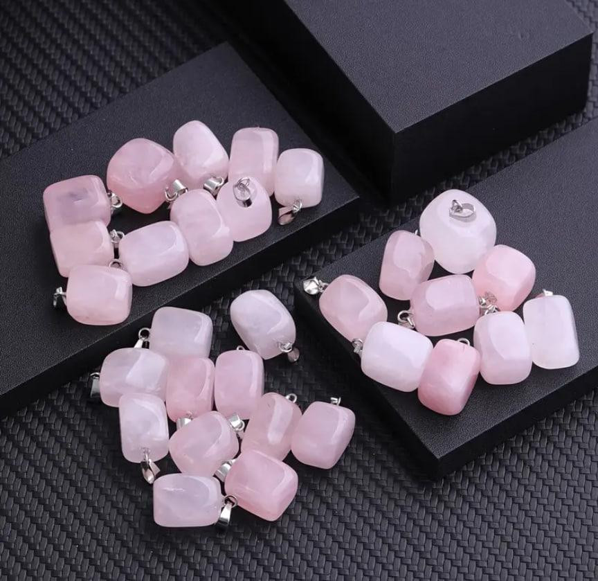 Кулон з натурального рожевого кварцу, підвіска з рожевого кварцу (15 мм). 1 шт. Київ - фото 1