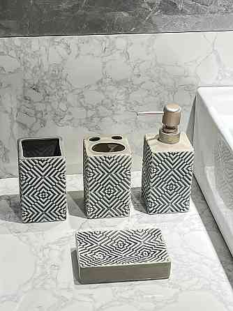 Дозатор, мильниця та стакани, Набір кераміних аксесуарів для ванної кімнати, Бежевий візерунок (текстура) Кам'янець-Подільський