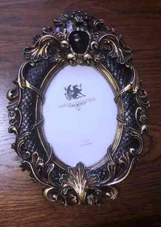 Дві фоторамки "Griffin Collection" 13см х 18 см Рівне