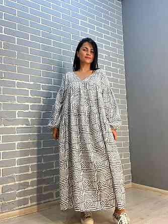 Сукня жіноча Indigo Blue 0156789 довга тонка з оборками орнамент one size сіра, сірий, one size Одеса