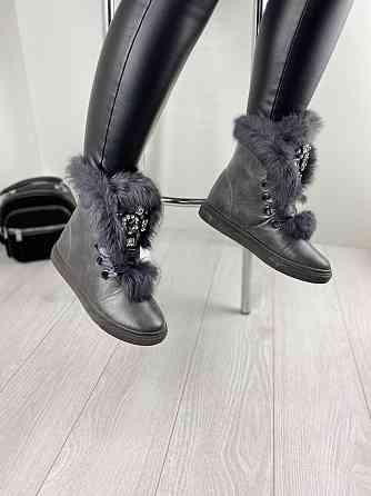 Violeta Черевики жіночі Violeta сірі еко-шкіра висота 15.5см підошва 2.5см розміри 37р. 38р. 39 Коломыя