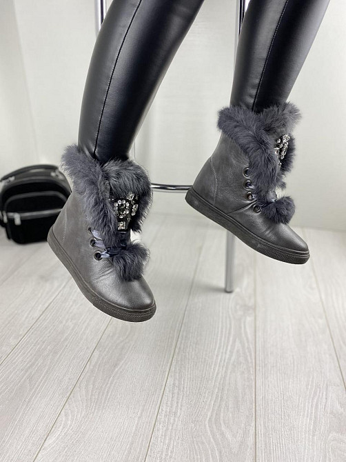 Violeta Черевики жіночі Violeta сірі еко-шкіра висота 15.5см підошва 2.5см розміри 37р. 38р. 39 Коломыя - изображение 4