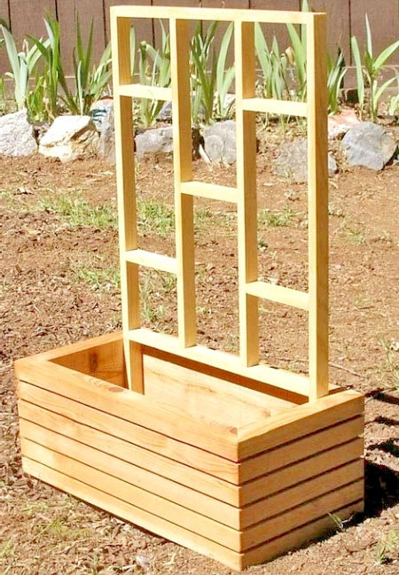 Кашпо со шпалерой 