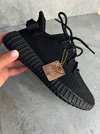 Кросівки жіночі NM 11-301-2 у стилі Yeezy з дихаючої сітки чорні, 36, 23 см Одеса - фото 1