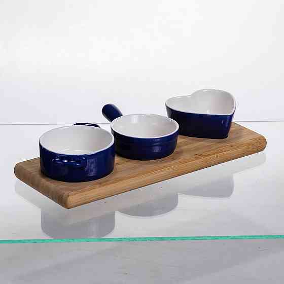 Фарфоровые менажницы для закусок на бамбуковой подставке Киев