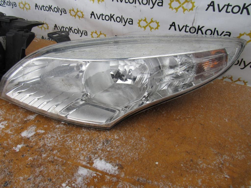 Фара ліва Renault Megane III 2009-2012 (260607449R) Ковель - фото 3