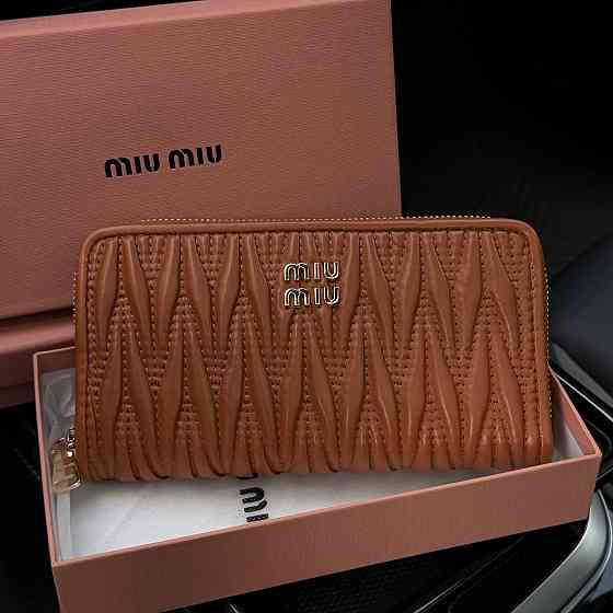 Жіночий гаманець на змійці Miu Miu (M60017) коричневий Київ