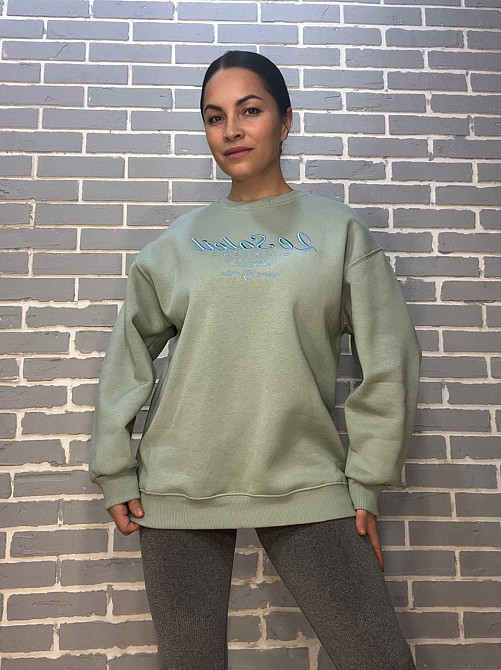 Свитшот женский Pepper&mint 24-03 оверсайз удлиненный надпись утепленный вышивка впереди оливковый, оливковый, XL Киев - изображение 11