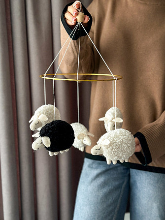 Детский мобиль на кроватку для младенцев ручной работы WooolyWool «Барашки» Киев - изображение 9